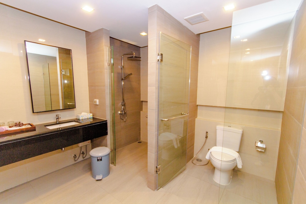 Junior Double Room, Balcony, City View