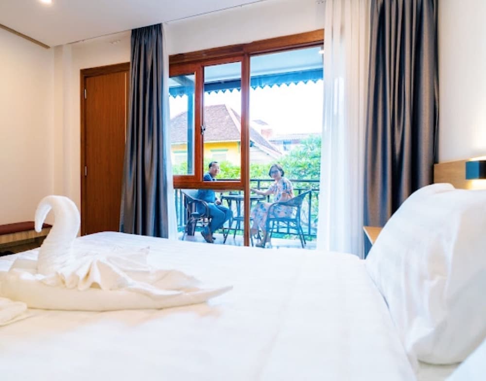 Deluxe Double Room - Photo 1