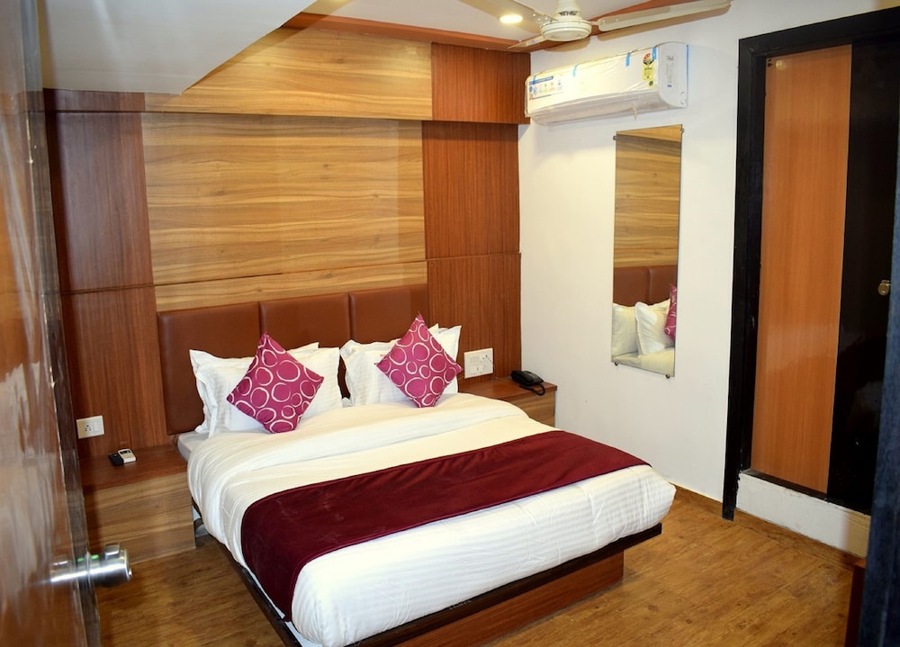 Deluxe Room - Photo 4
