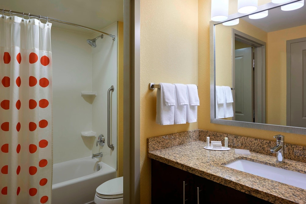 Suite, 1 Bedroom photo 2