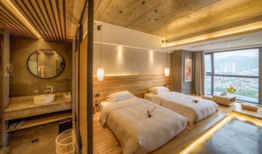 Premium Twin Room