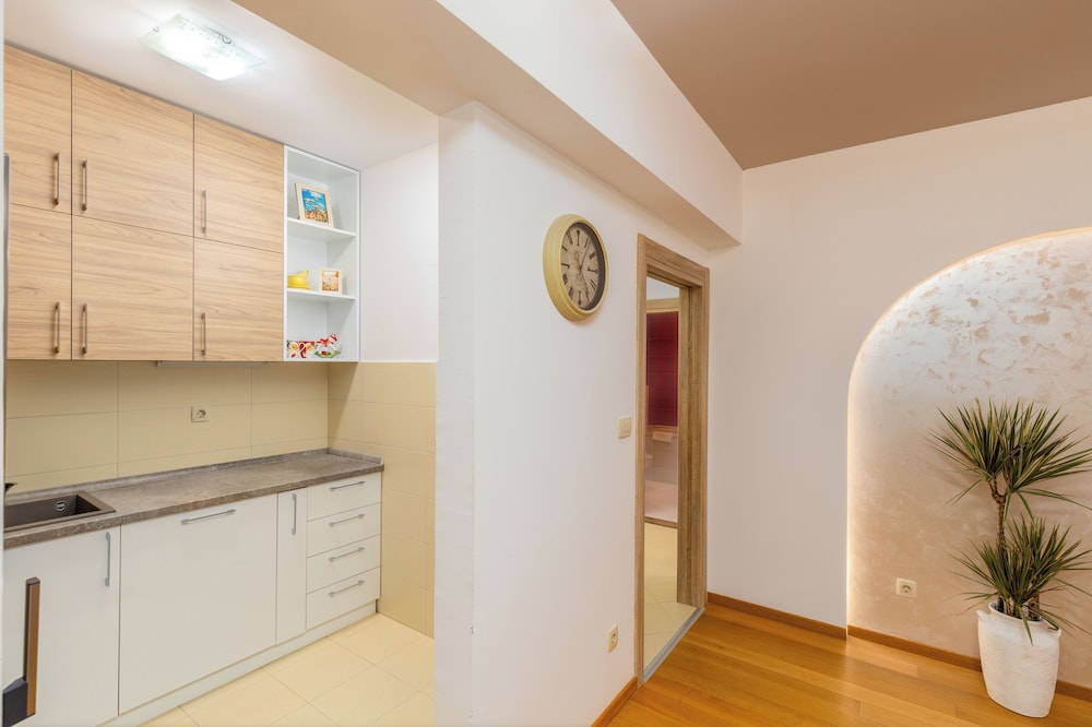 Apartment, 1 Bedroom - Photo 22