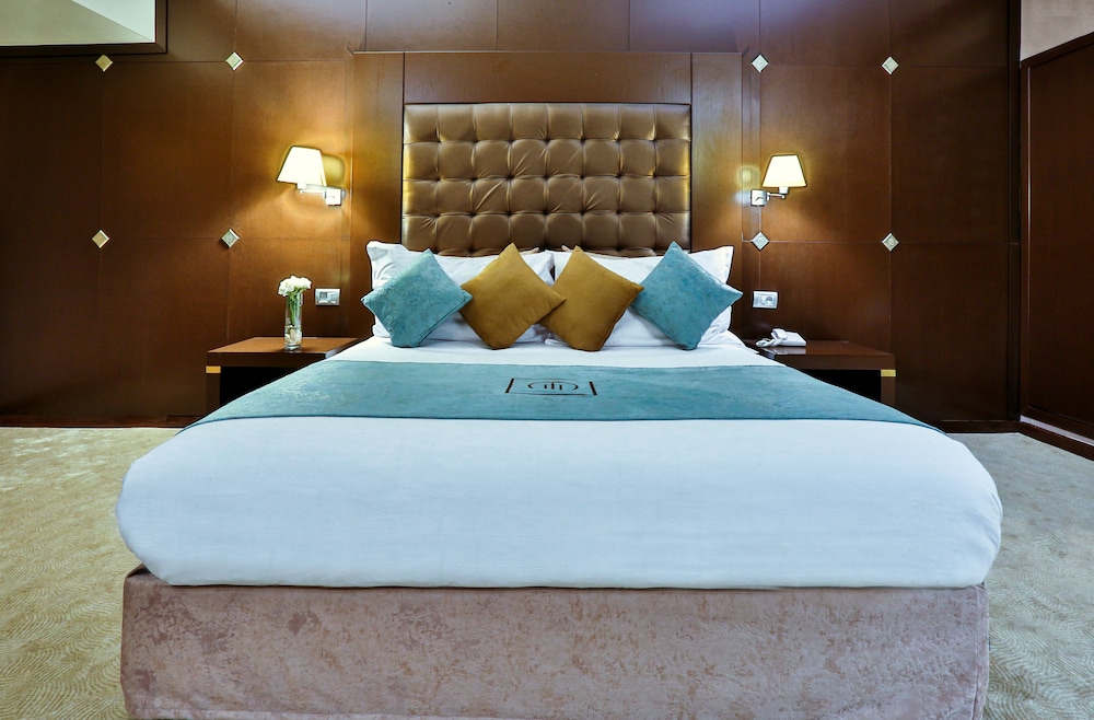 Ambassador Suite photo 2