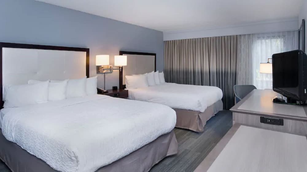 Room, 2 Double Beds, Accessible, Bathtub - Photo 1