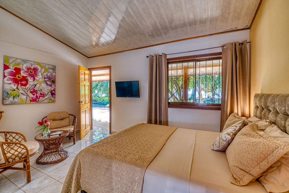Comfort Double Room, 1 Queen Bed, Terrace, Ocean View photo 3