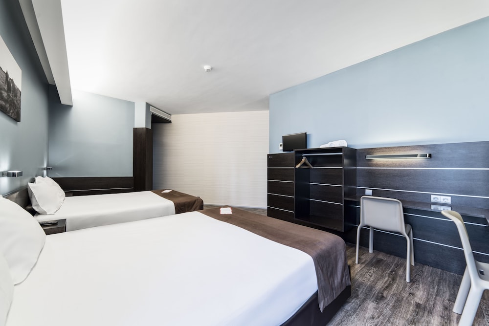 Superior Double Room, 2 Queen Beds