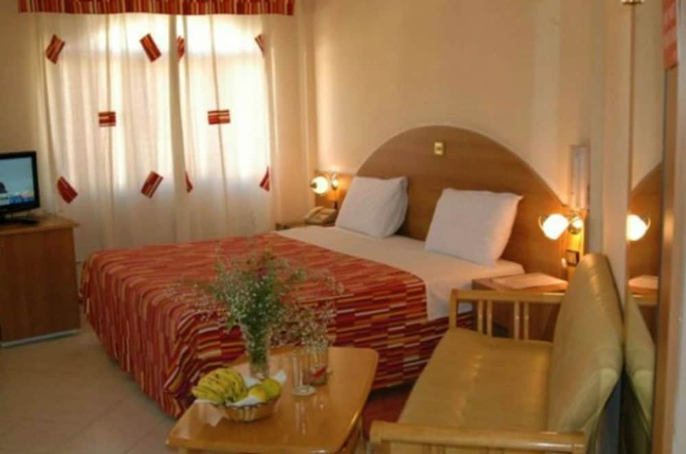 Standard Double Room photo 2