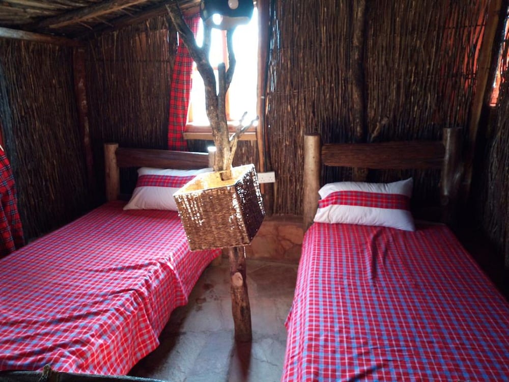 Traditional Cabin photo 2