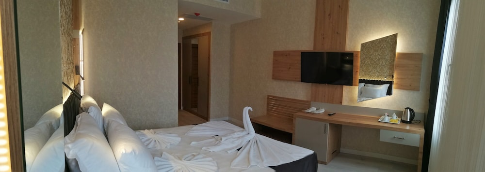 Standard Double or Twin Room - Photo 6