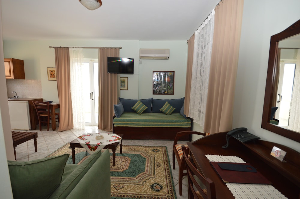Economy Apartment photo 1