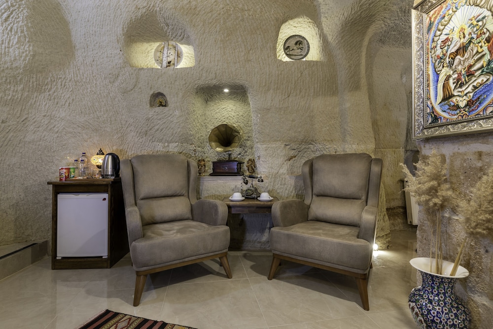 Royal Suite - Photo 3