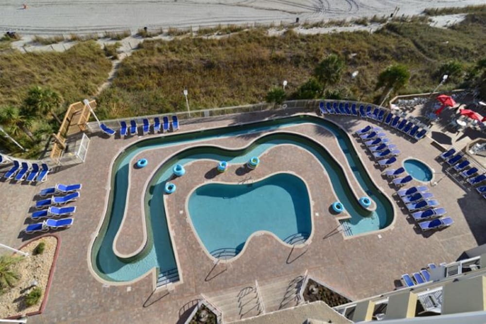 Deluxe Condo, 2 Bedrooms, Ocean View, Oceanfront (733) photo 2