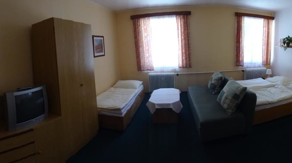 Standard Triple Room photo 1