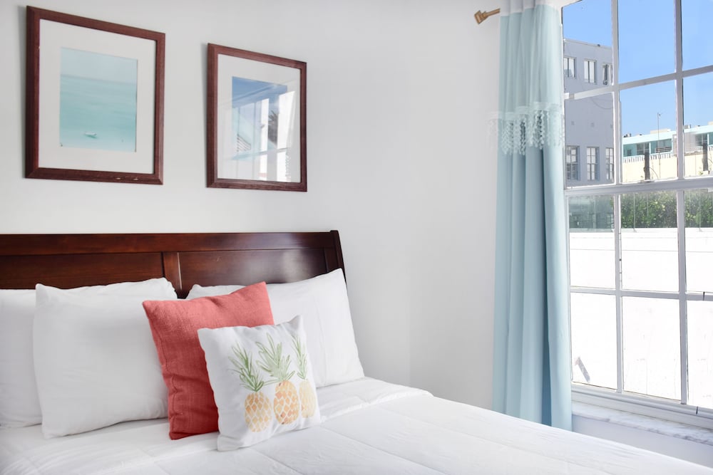 Deluxe Double Room, 2 Queen Beds - Photo 4