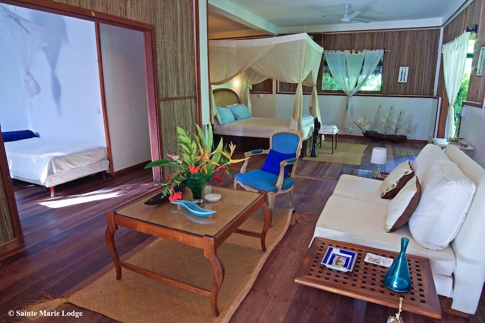 Family Suite, Multiple Beds photo 3