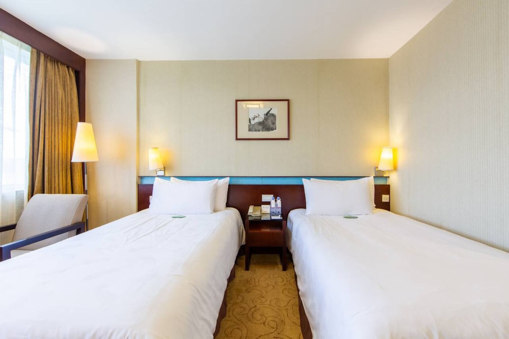 Executive Twin Room - Photo 3