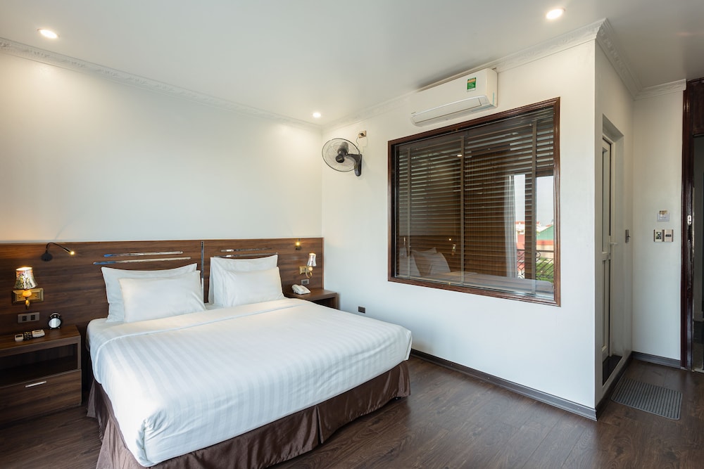 Deluxe Double Room - Photo 7