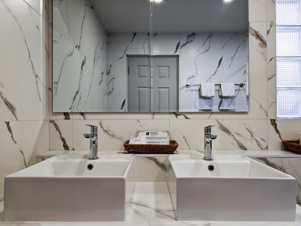 Superior Double or Twin Room - Photo 9