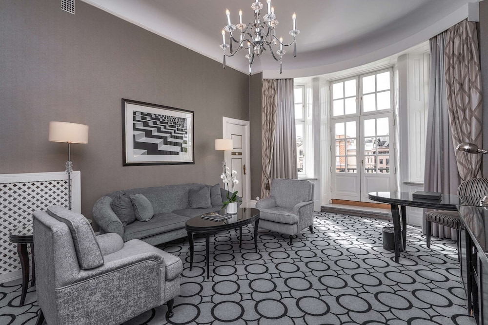 Junior Suite (With View) - Photo 2