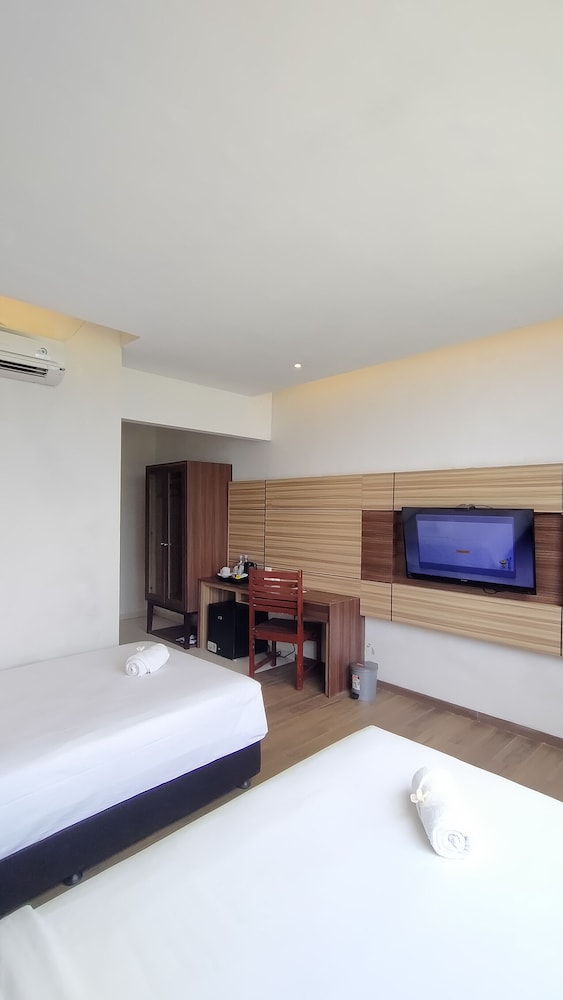 Deluxe Double or Twin Room with Garden View photo 2