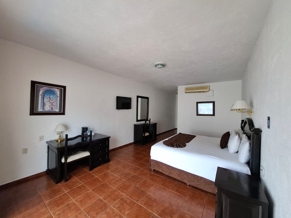 Room, 1 King Bed (Preferencial) - Photo 1