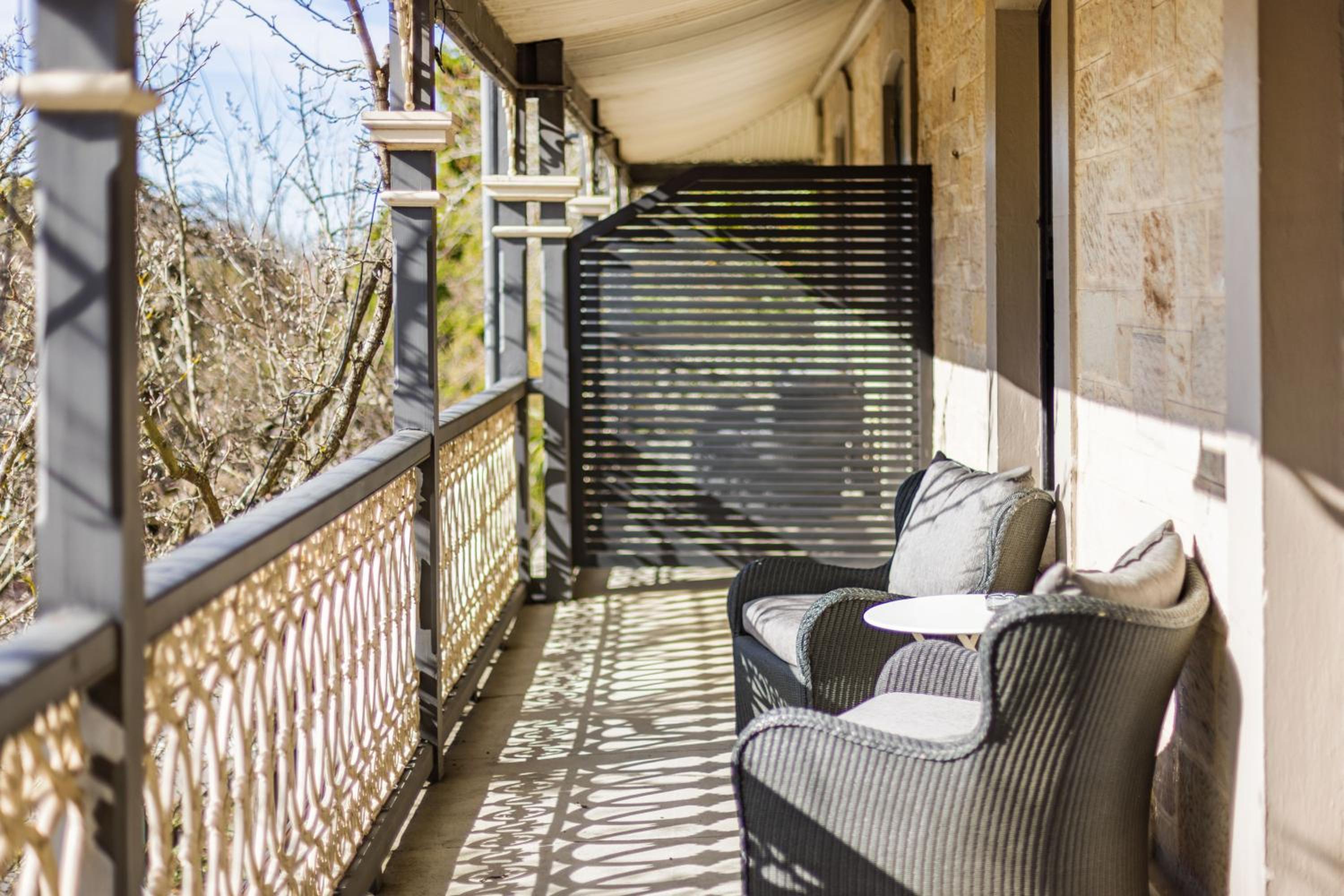 Deluxe Double Room with Balcony photo 3