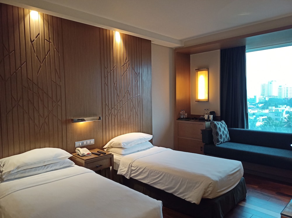 Deluxe Room, 2 Twin Beds (Executive Club Twin) photo 3