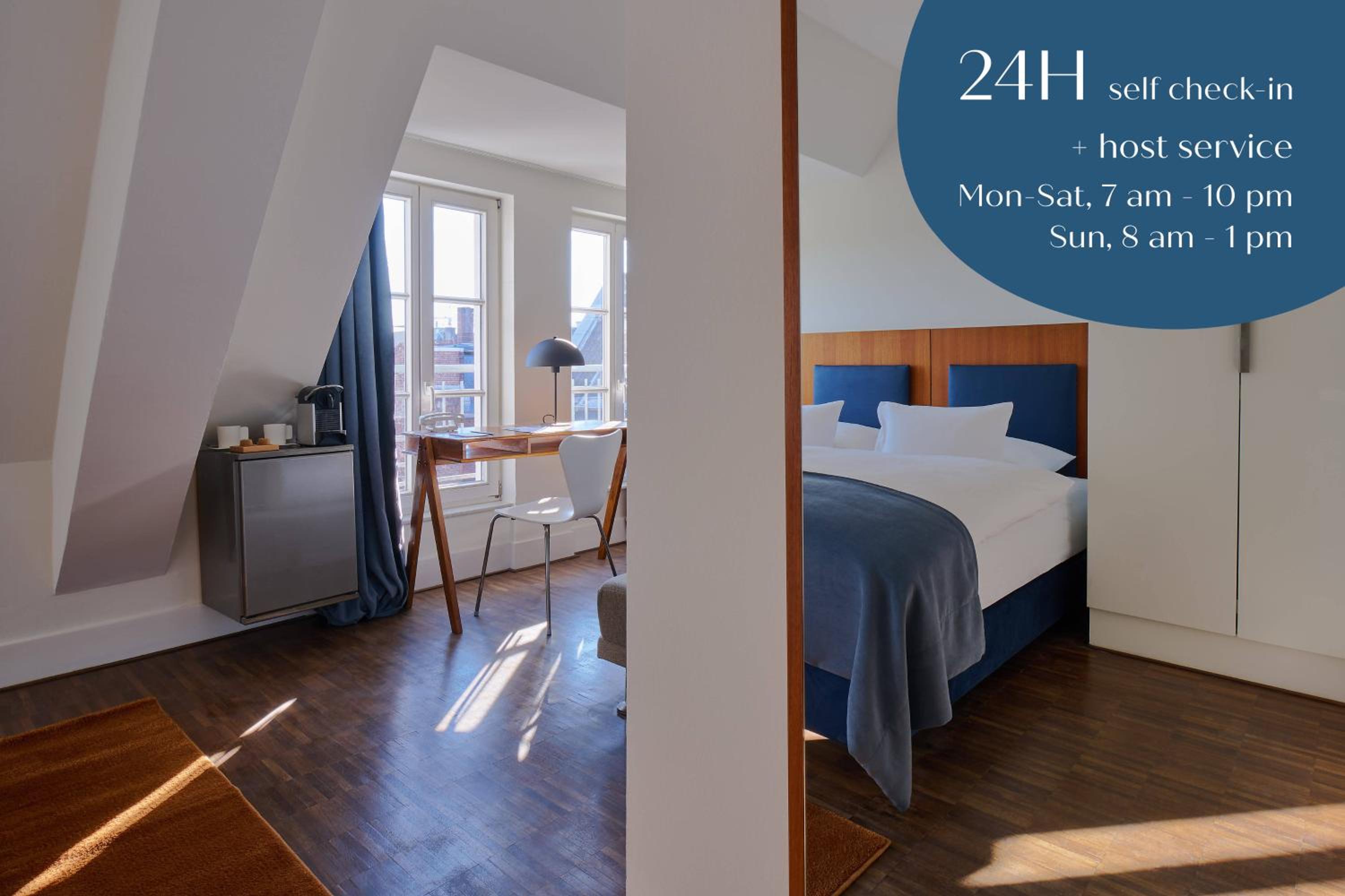 Deluxe Double Room - Photo 7