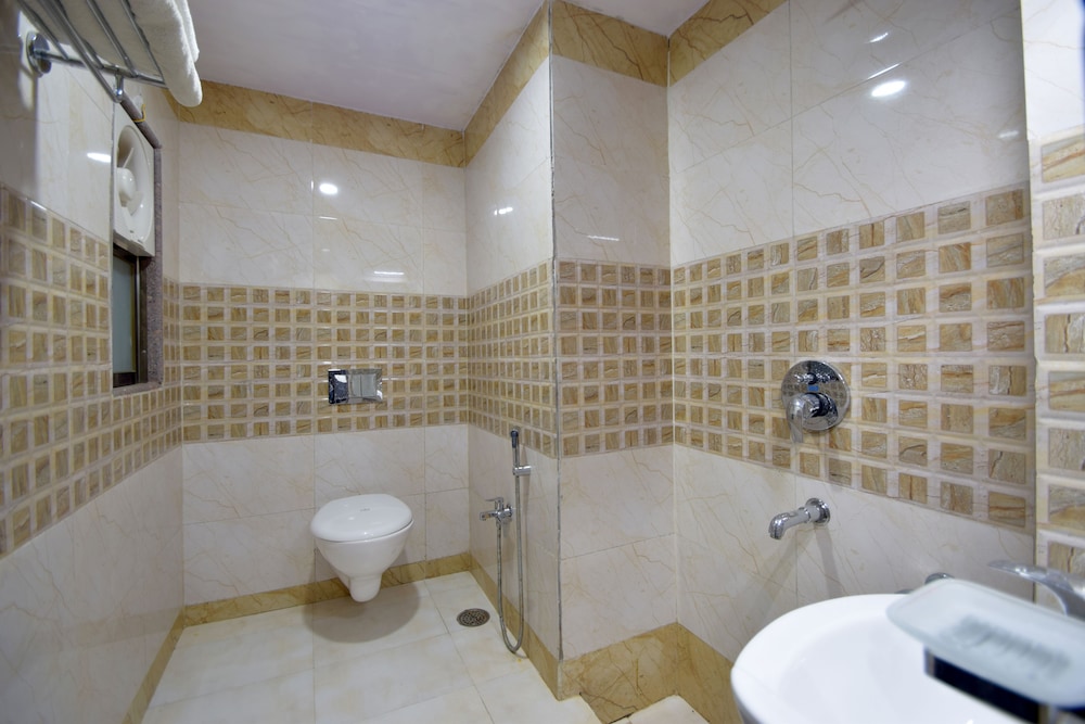 Basic Suite, Smoking, Resort View photo 2