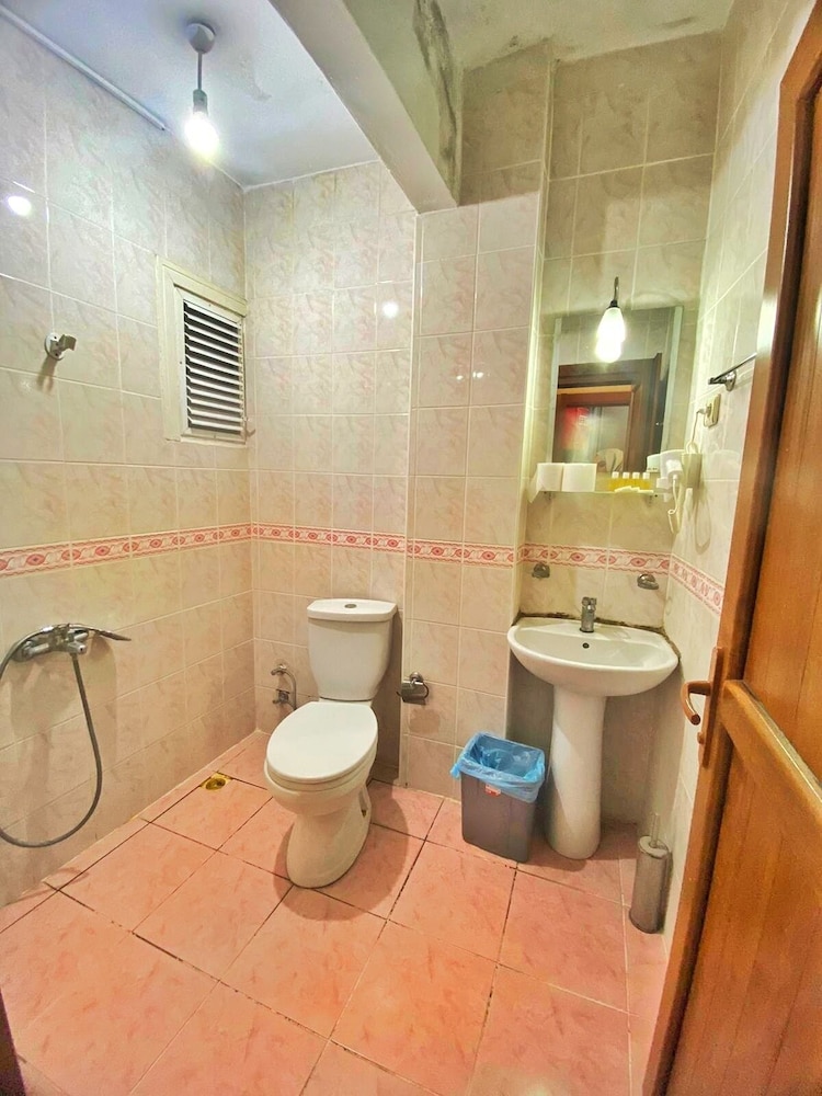 Standard Triple Room photo 2