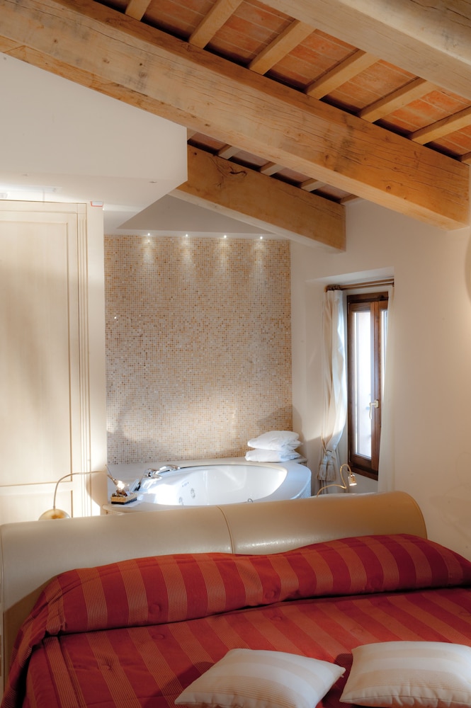 Suite (Prestige) photo 3