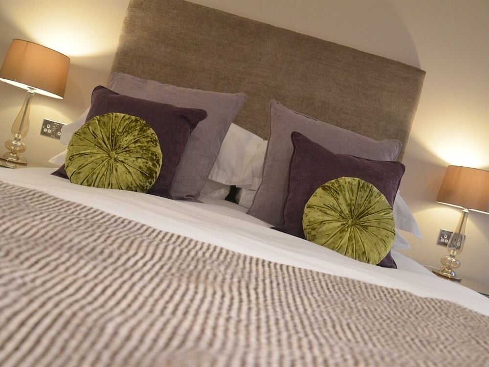 Superior Double Room, Ensuite (Ford) photo 2