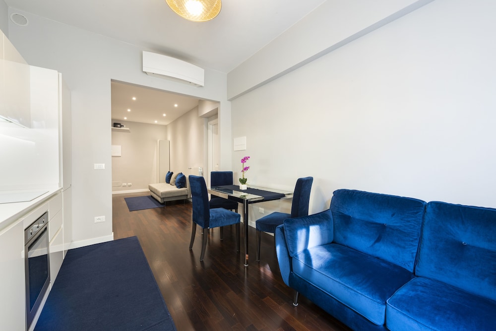 Luxury Apartment (Via de 'Guicciardini 4) 4th floor with elevator