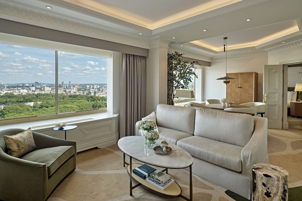 Suite, 1 King Bed (Newly Refurbed Buckingham Suite)