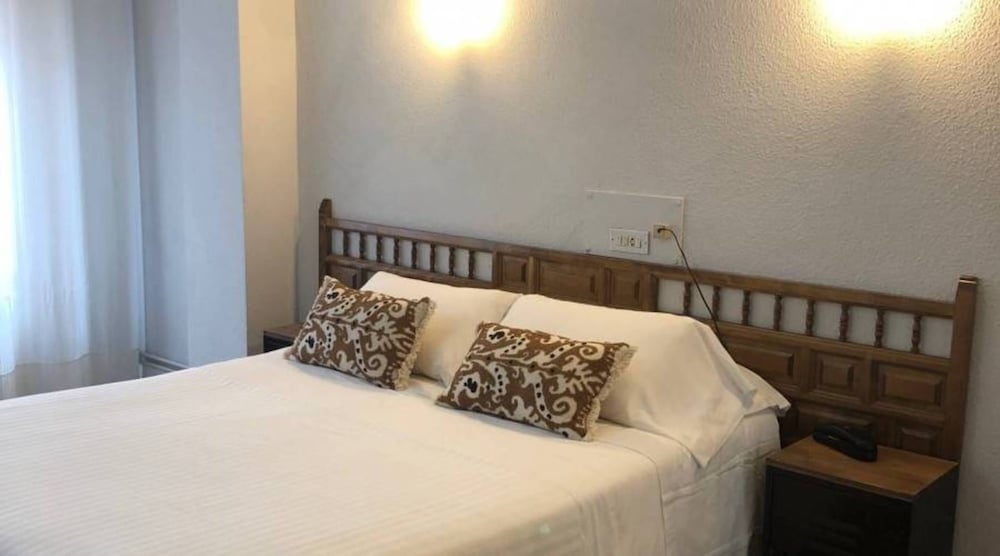 Standard Double Room, photo 7