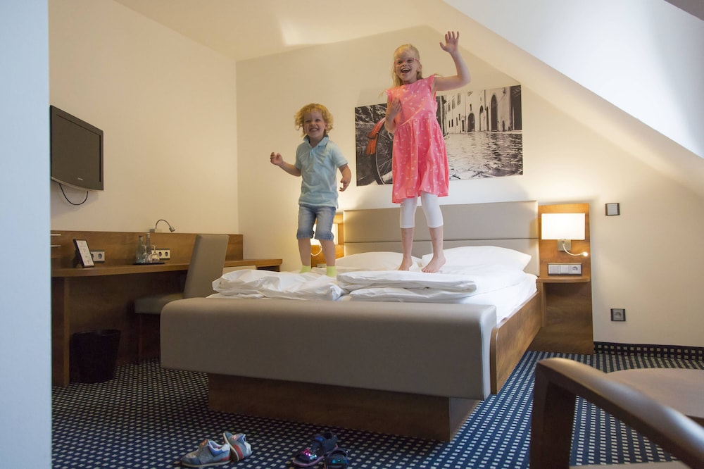 Comfort Twin Room - Photo 3