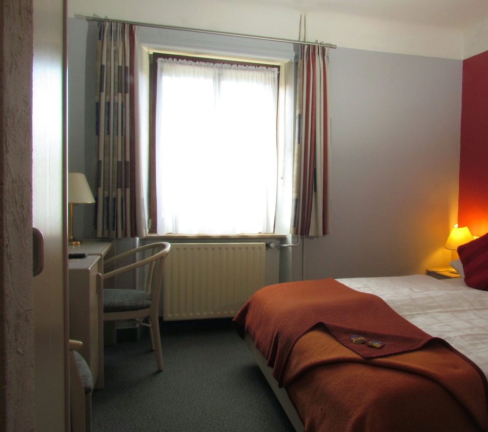 Standard Double Room photo 2