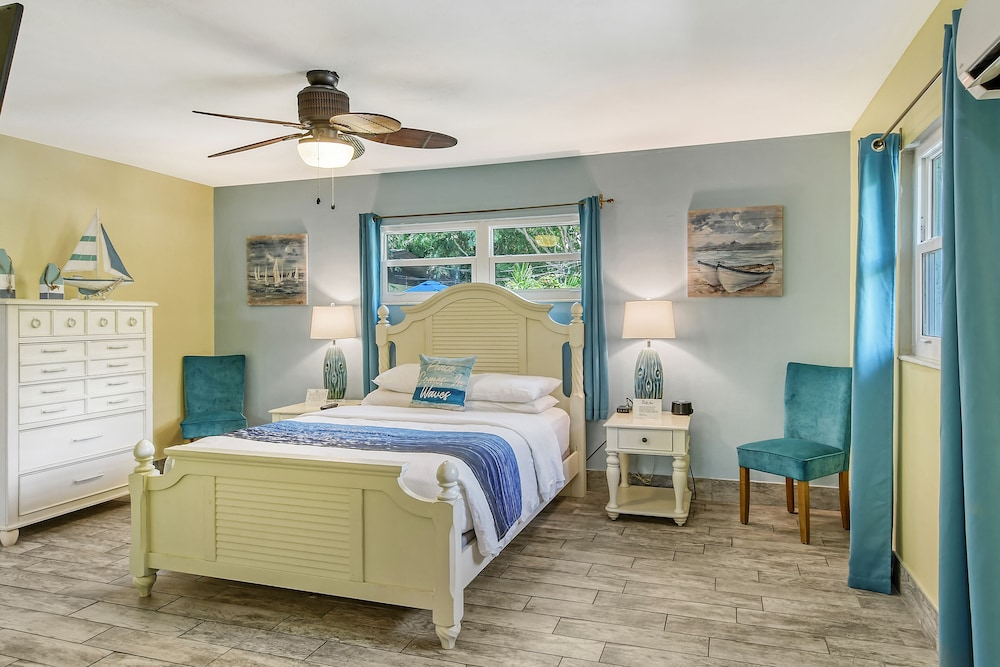Key Suite (1 Queen Bed and 1 Sofabed)
