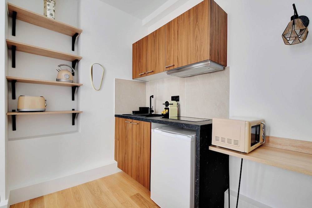 Apartment photo 2