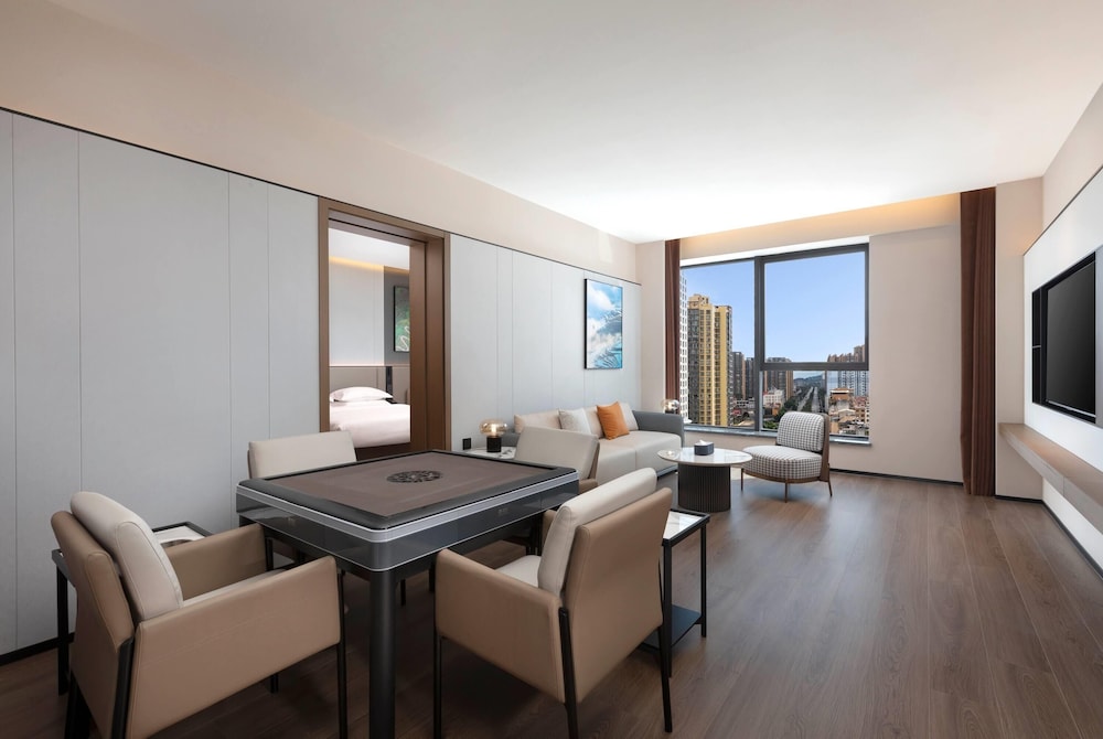 Suite, 1 King Bed, Non Smoking