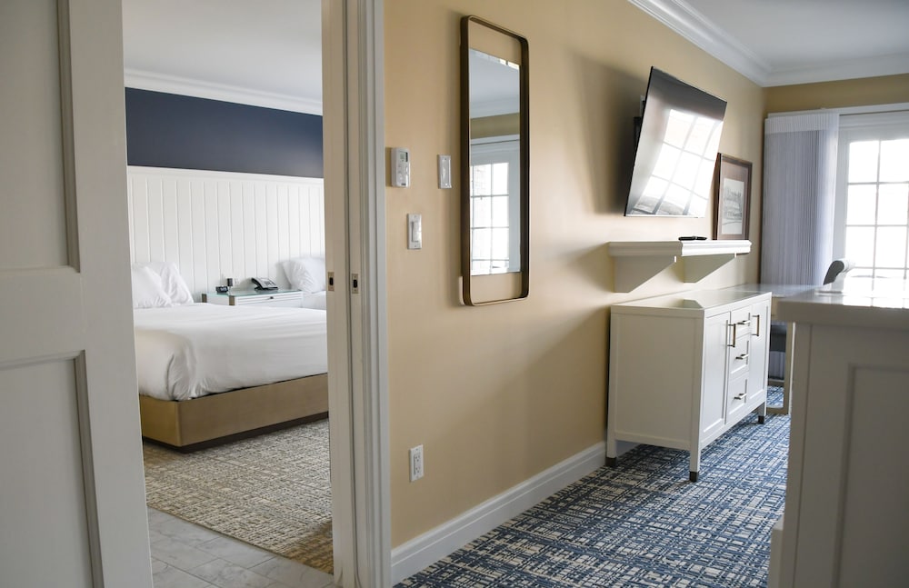 Deluxe Room, 2 Queen Beds, River View - Photo 4