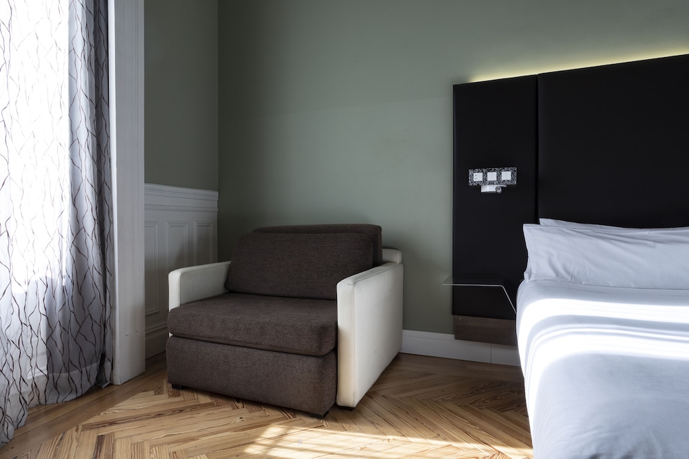 Double Room, City View