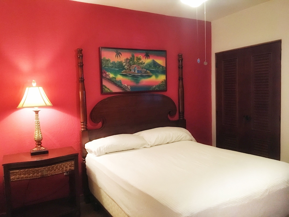 Deluxe Single Room, 1 Double Bed with Sofa bed, Non Smoking, Ocean View photo 1