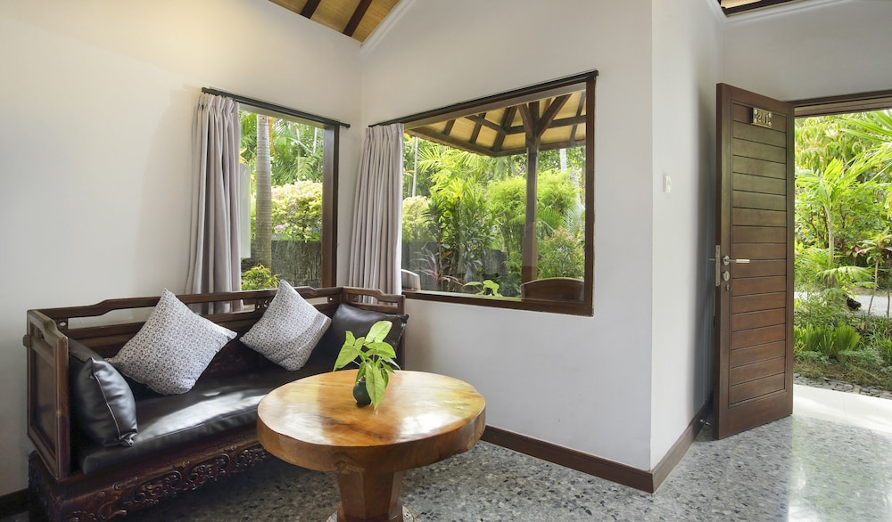 Two Bedrooms Villa with Garden View - Photo 12