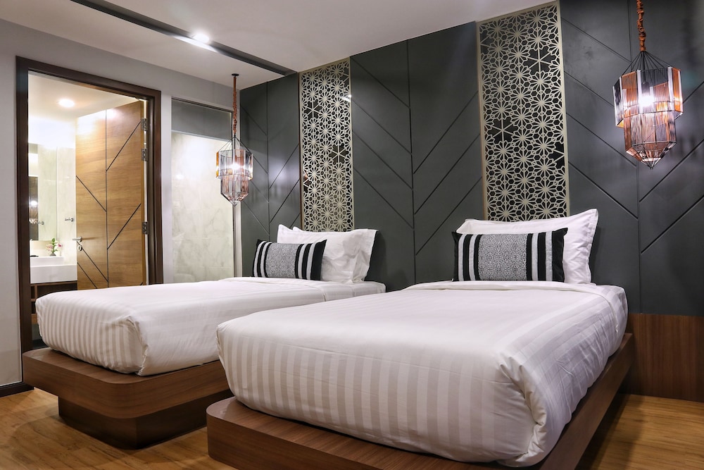 Deluxe Twin Room photo 2