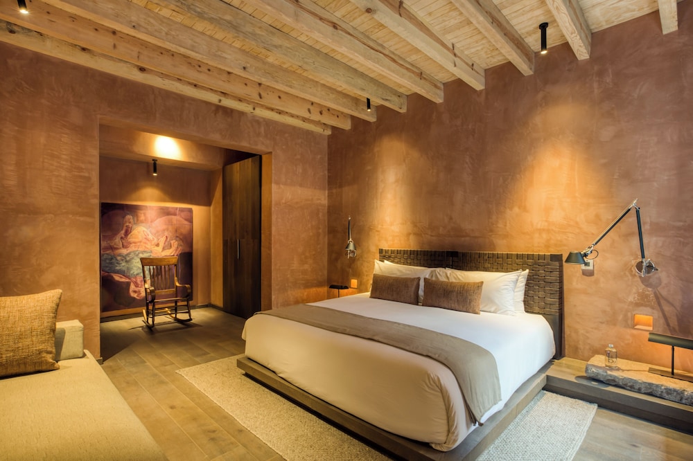 Signature Room