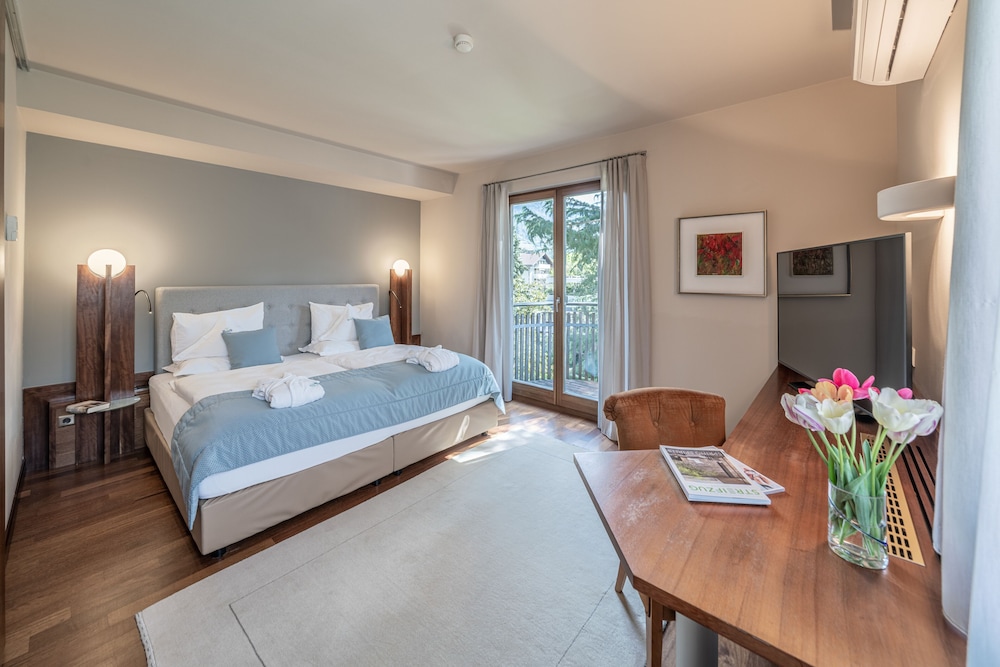 Suite, Balcony - Photo 1