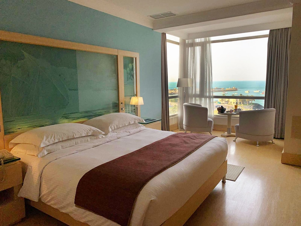 Superior Room, 1 King Bed, Sea View