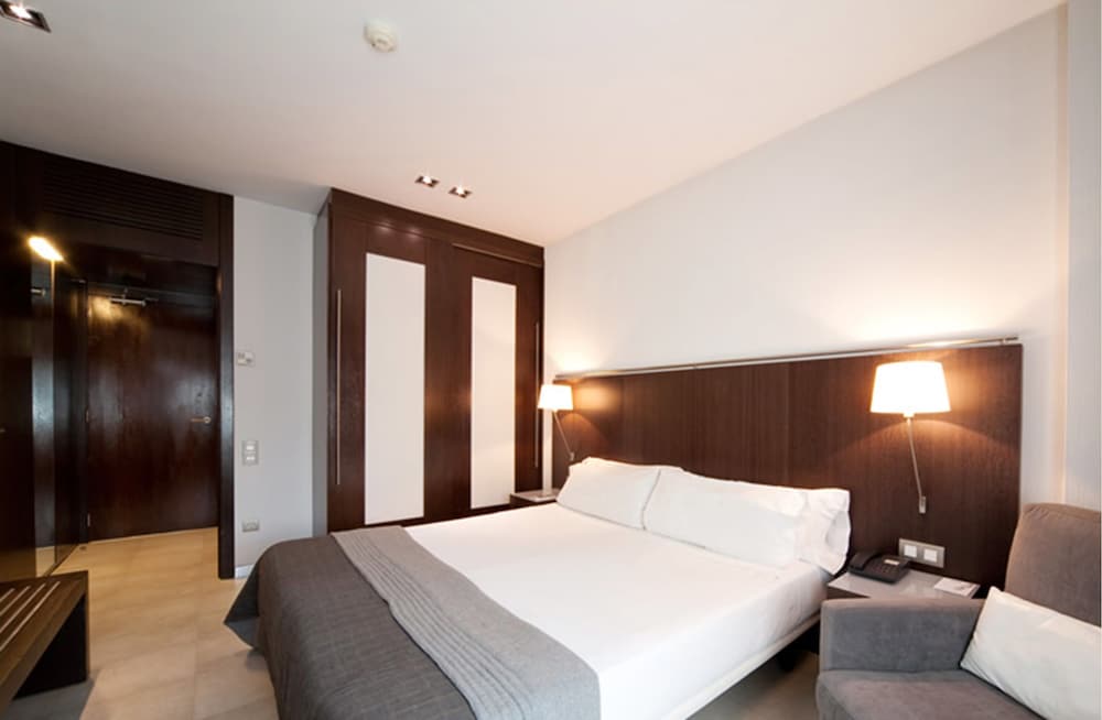 Standard Double Room photo 2