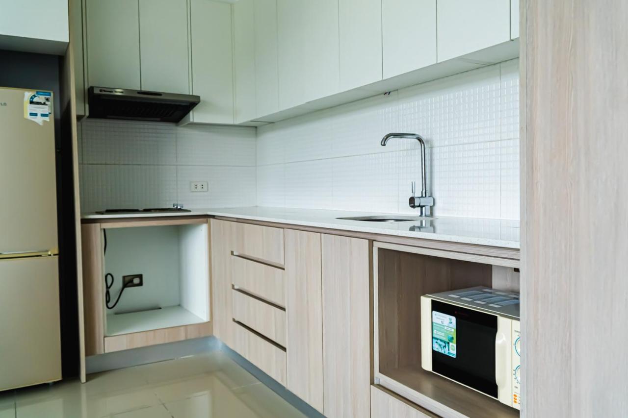 One-Bedroom Apartment with City View photo 3